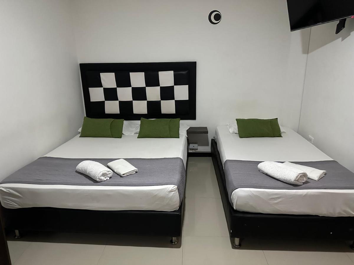 Hotel Laureles De Aburra Medellín Zewnętrze zdjęcie