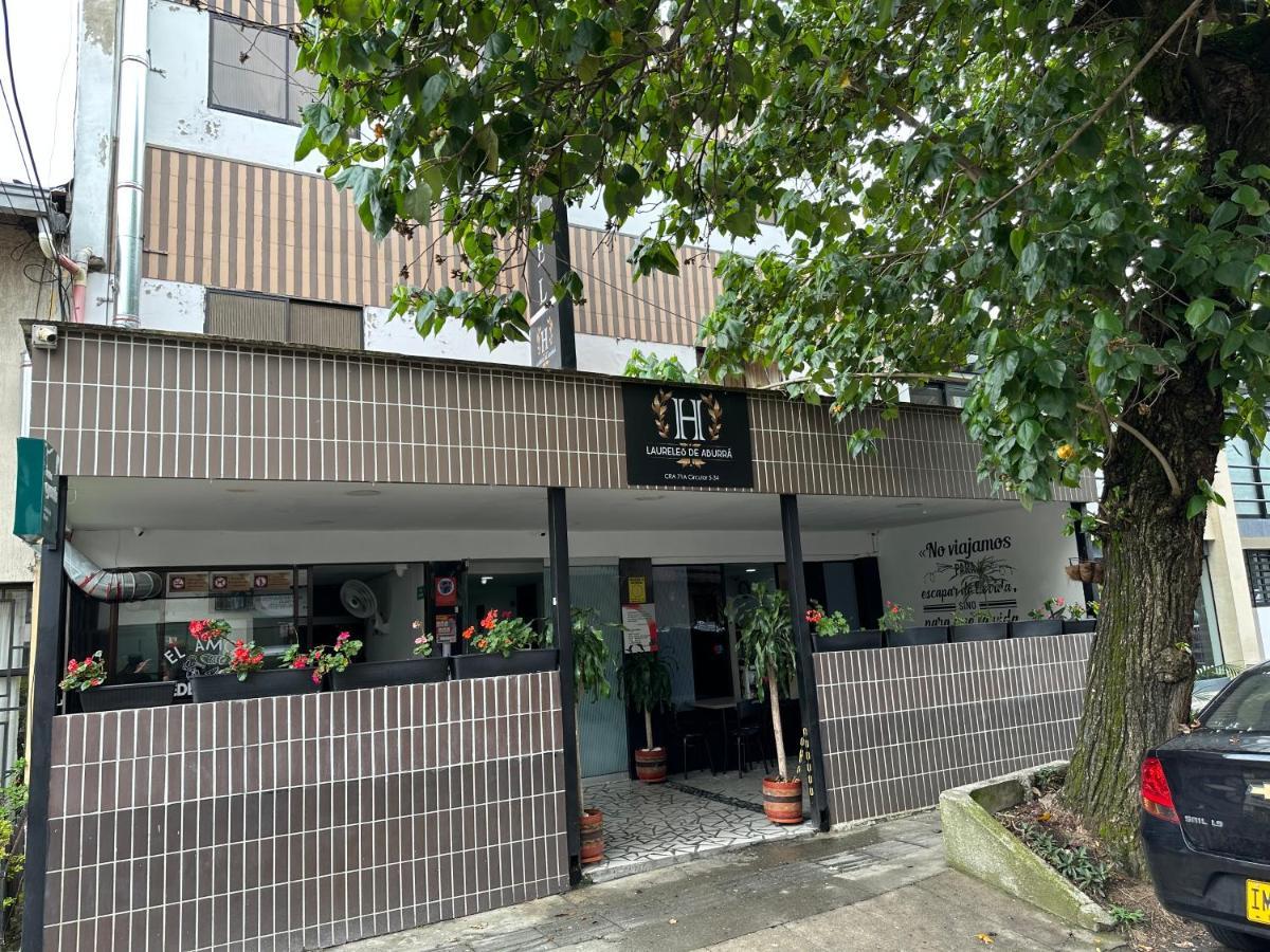 Hotel Laureles De Aburra Medellín Zewnętrze zdjęcie