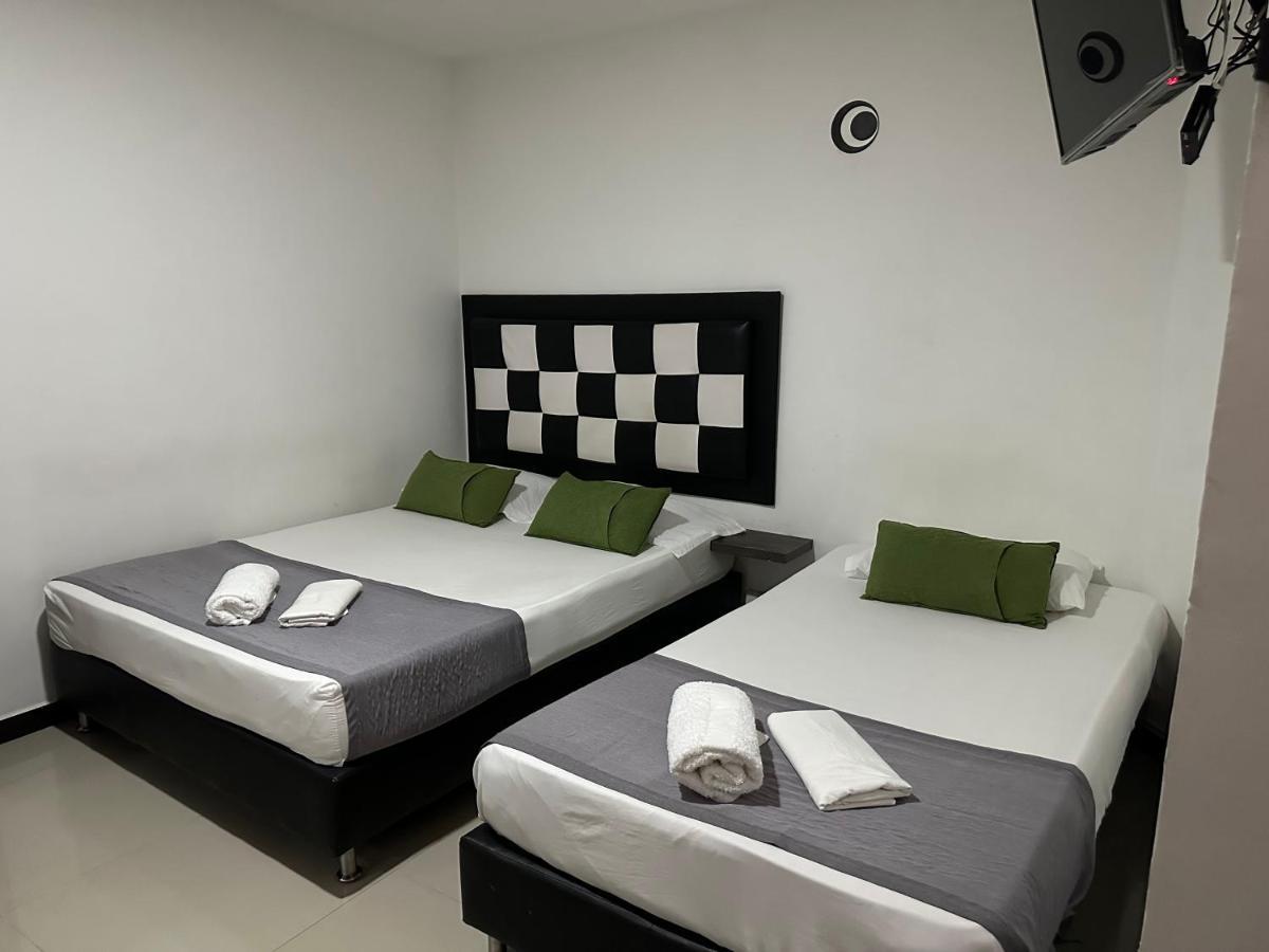 Hotel Laureles De Aburra Medellín Zewnętrze zdjęcie