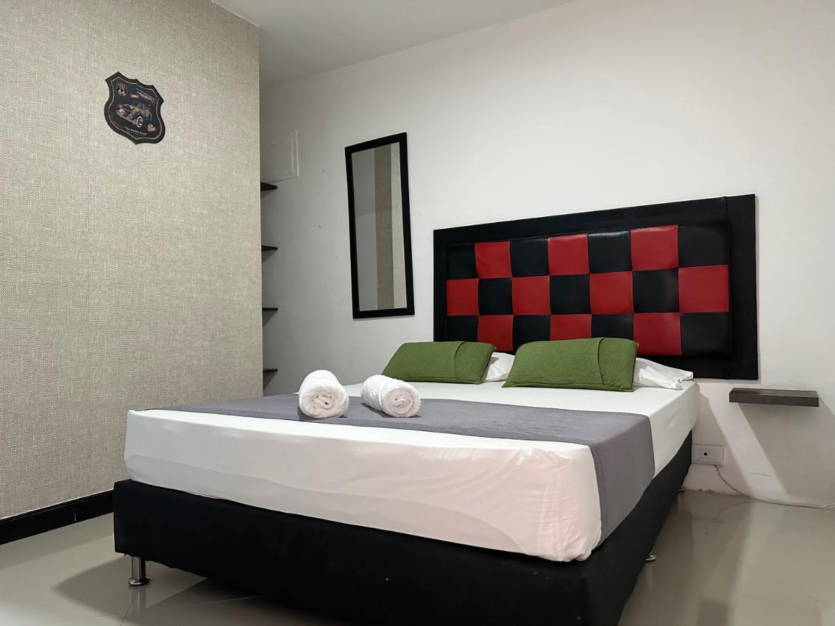 Hotel Laureles De Aburra Medellín Zewnętrze zdjęcie