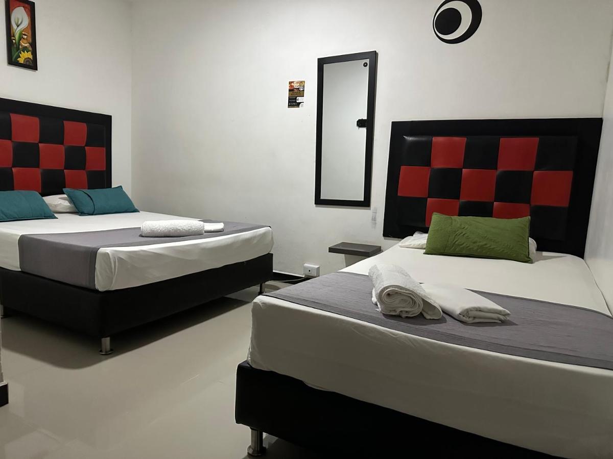 Hotel Laureles De Aburra Medellín Zewnętrze zdjęcie