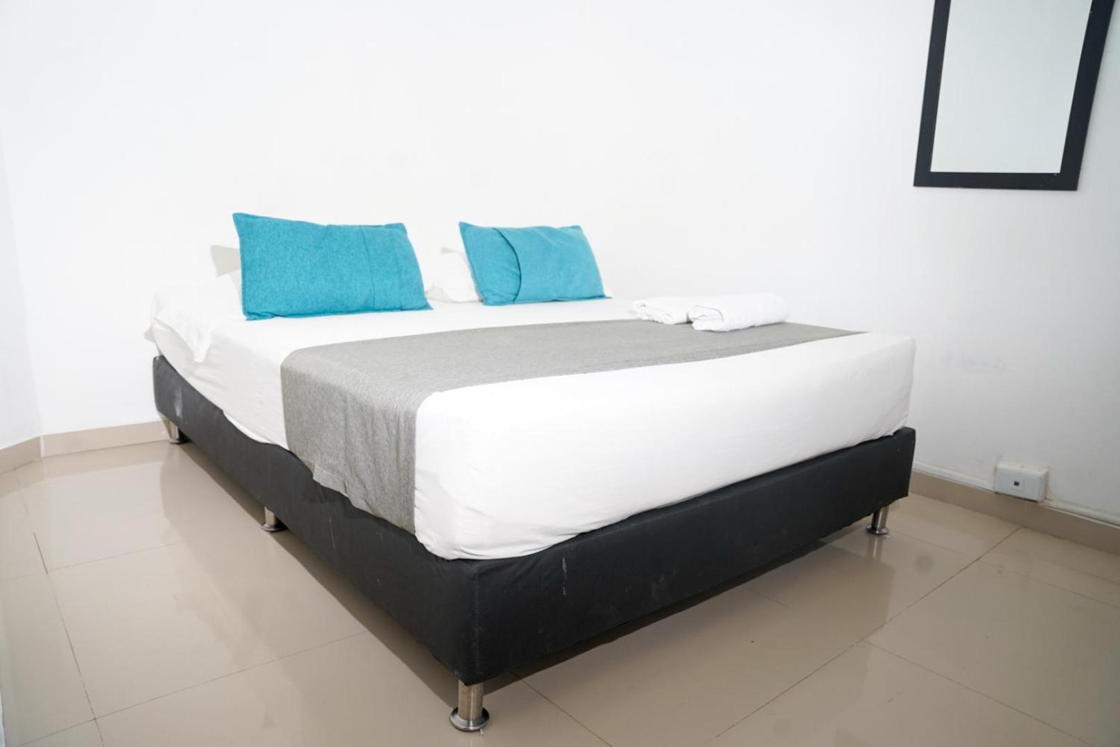 Hotel Laureles De Aburra Medellín Zewnętrze zdjęcie