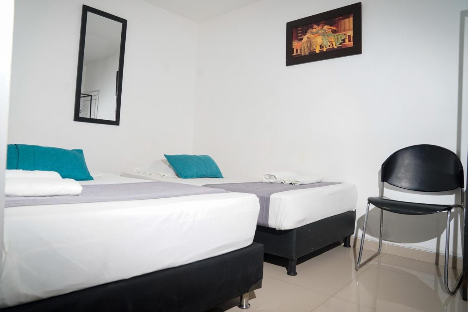 Hotel Laureles De Aburra Medellín Zewnętrze zdjęcie
