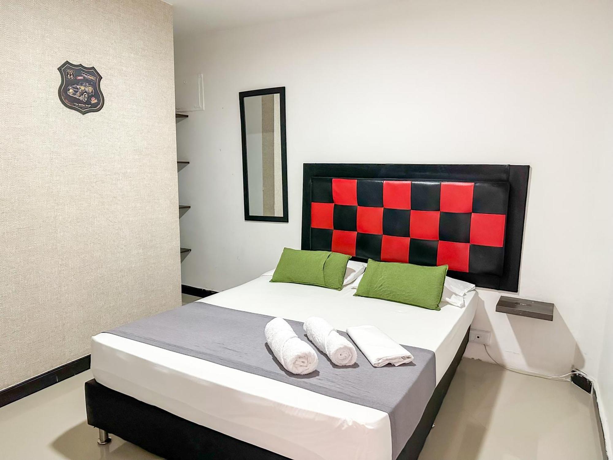 Hotel Laureles De Aburra Medellín Zewnętrze zdjęcie